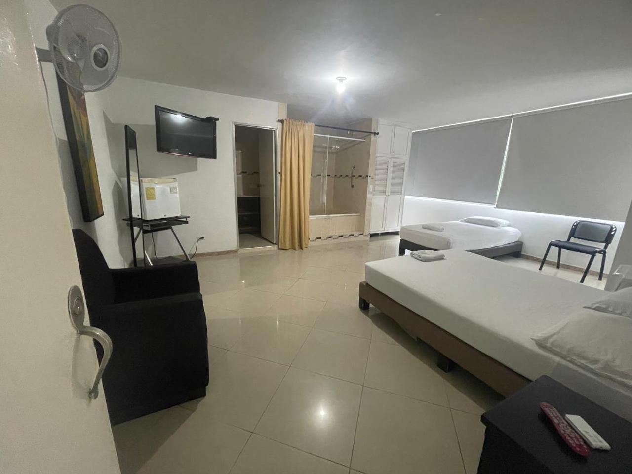 Hotel Villa Real Medellin Exterior photo